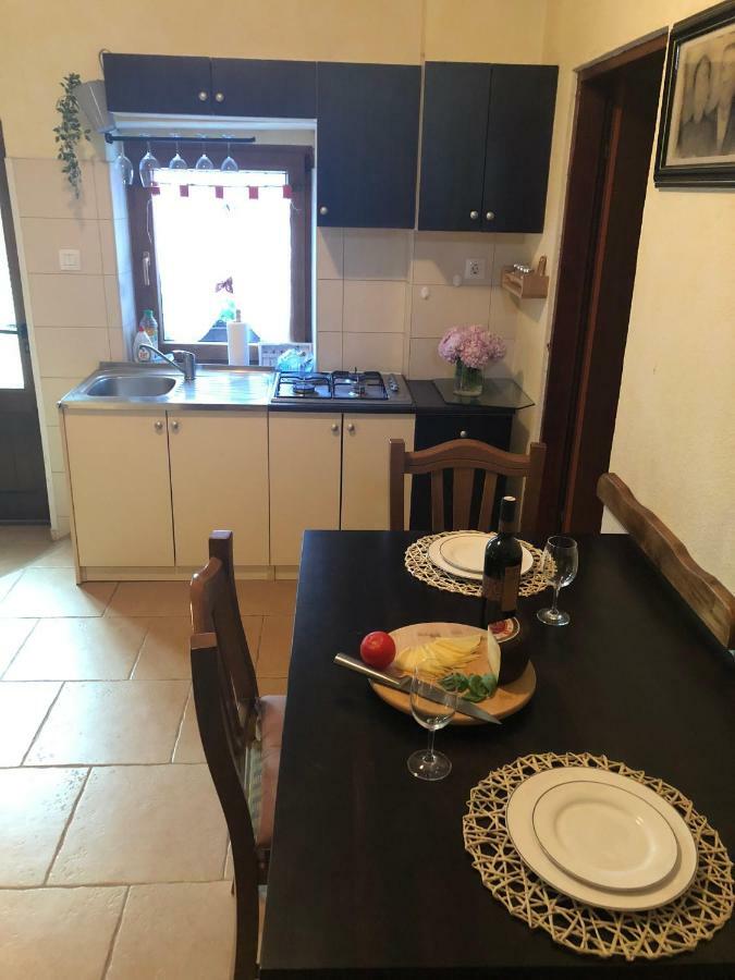 Teta Jana Apartment Smoljanci Ngoại thất bức ảnh